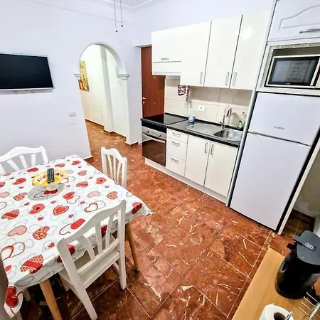 Di Grottole House Apartman *